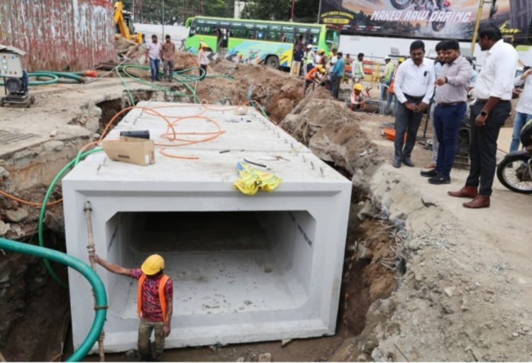 Construction of Ready-Made Minor Bridge Intensified at Lanka Corner