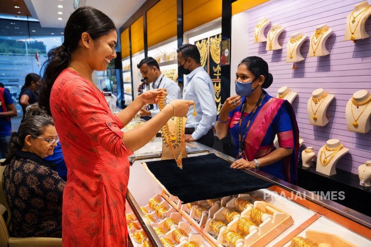 Gold Prices Hit New Record High: One Sovereign at ₹1.24 Lakh