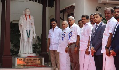 Tamil Nadu CM MK Stalin visits Mahatma Gandhi Memorial