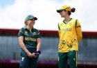 AUSTRALIA SPINS OUT SOUTH AFRICA TO SET UP A FACILE WIN